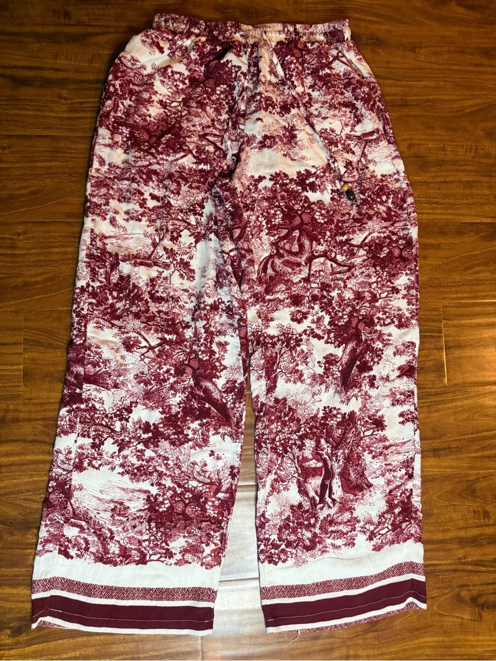 Womens Wide-Leg Burgundy Toile Print Lounge Pants